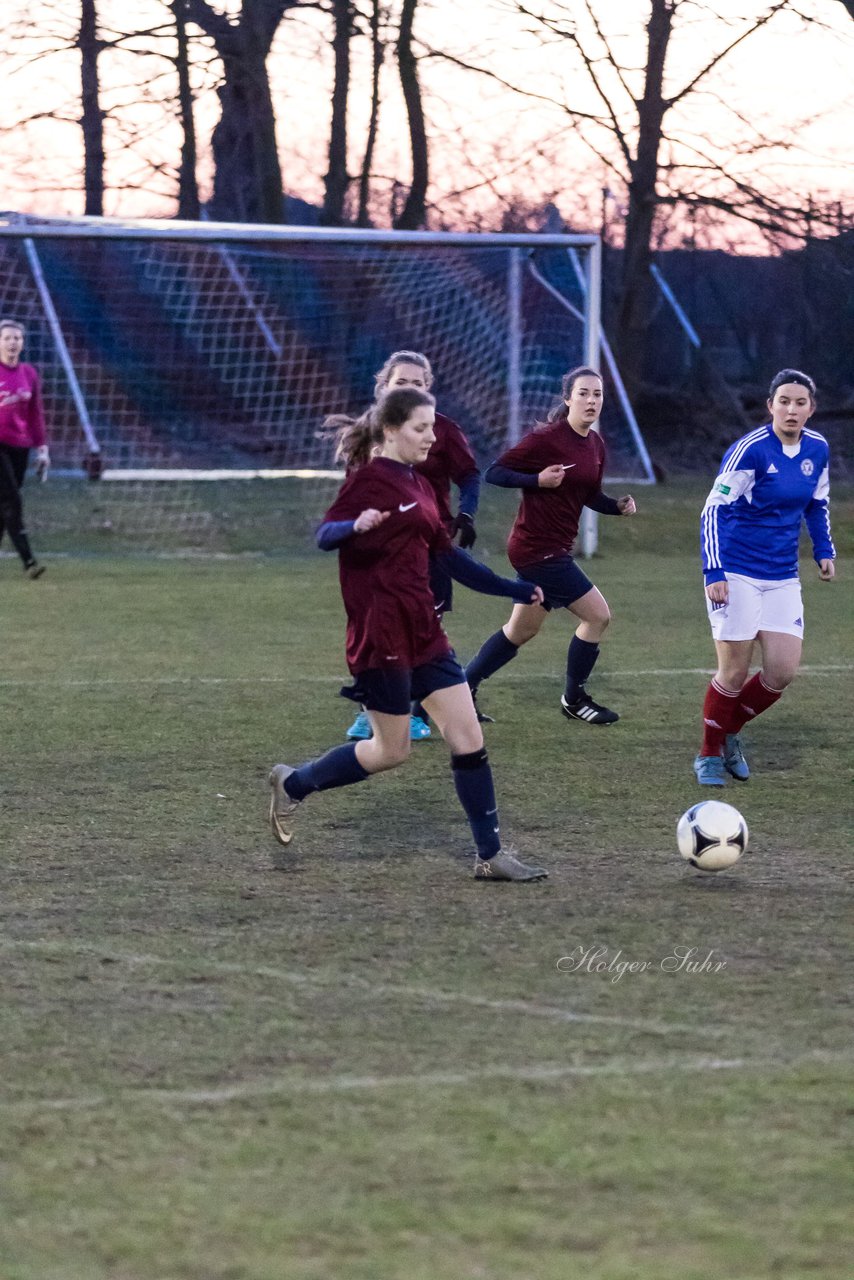 Bild 107 - wBJ Krummesser SV - Holstein Kiel : Ergebnis: 0:3